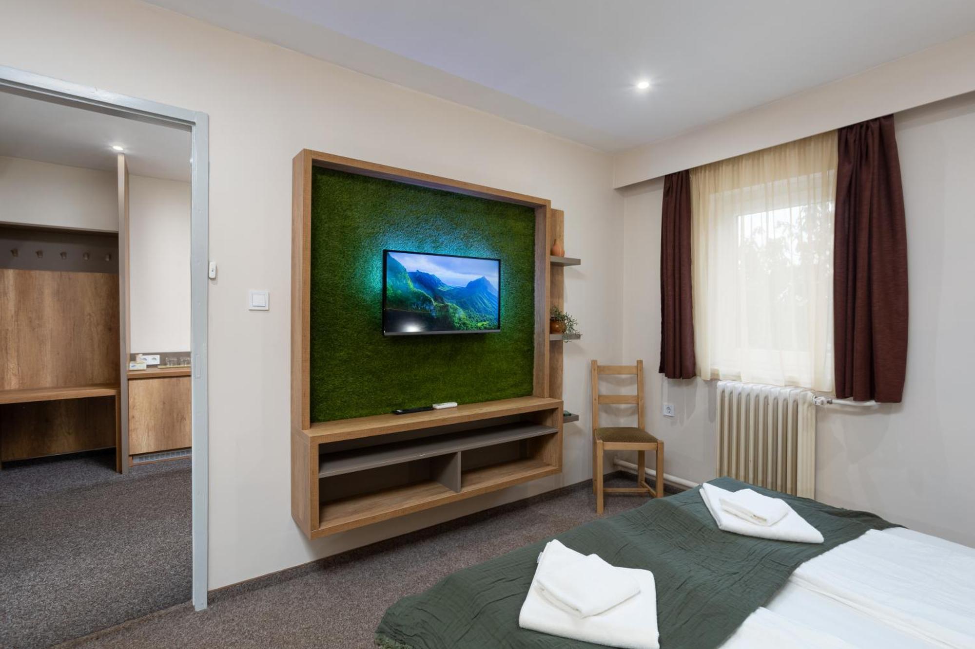 Forro Fogado & Bauer Bistro Hotel Roszke Екстериор снимка